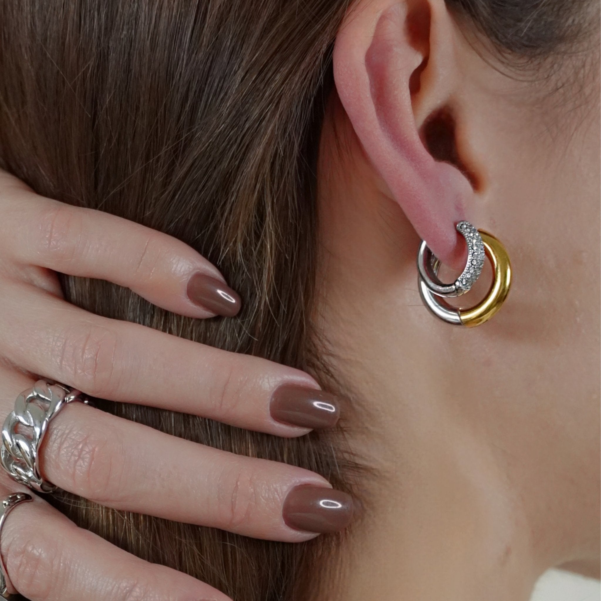 Two toned | Hoops everyday earrings - fashion earrings - unique pendants - gold and silver hoops - Jewel Your Way