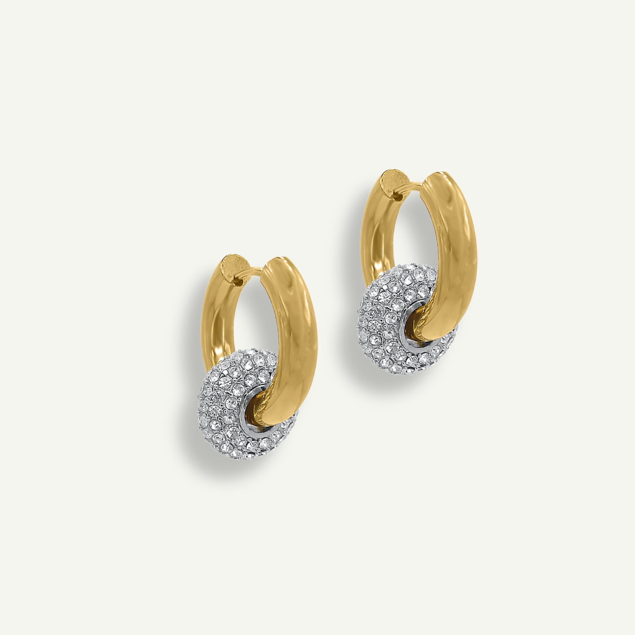 Circle Crush | Hoops - Stainless steel, 18k gold plated earrings - waterproof hoops - must have jewelry - Jewel Your Way
